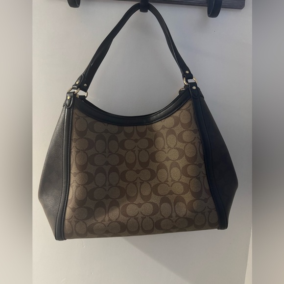 Coach Shoulder Bag - Picture 1 of 3